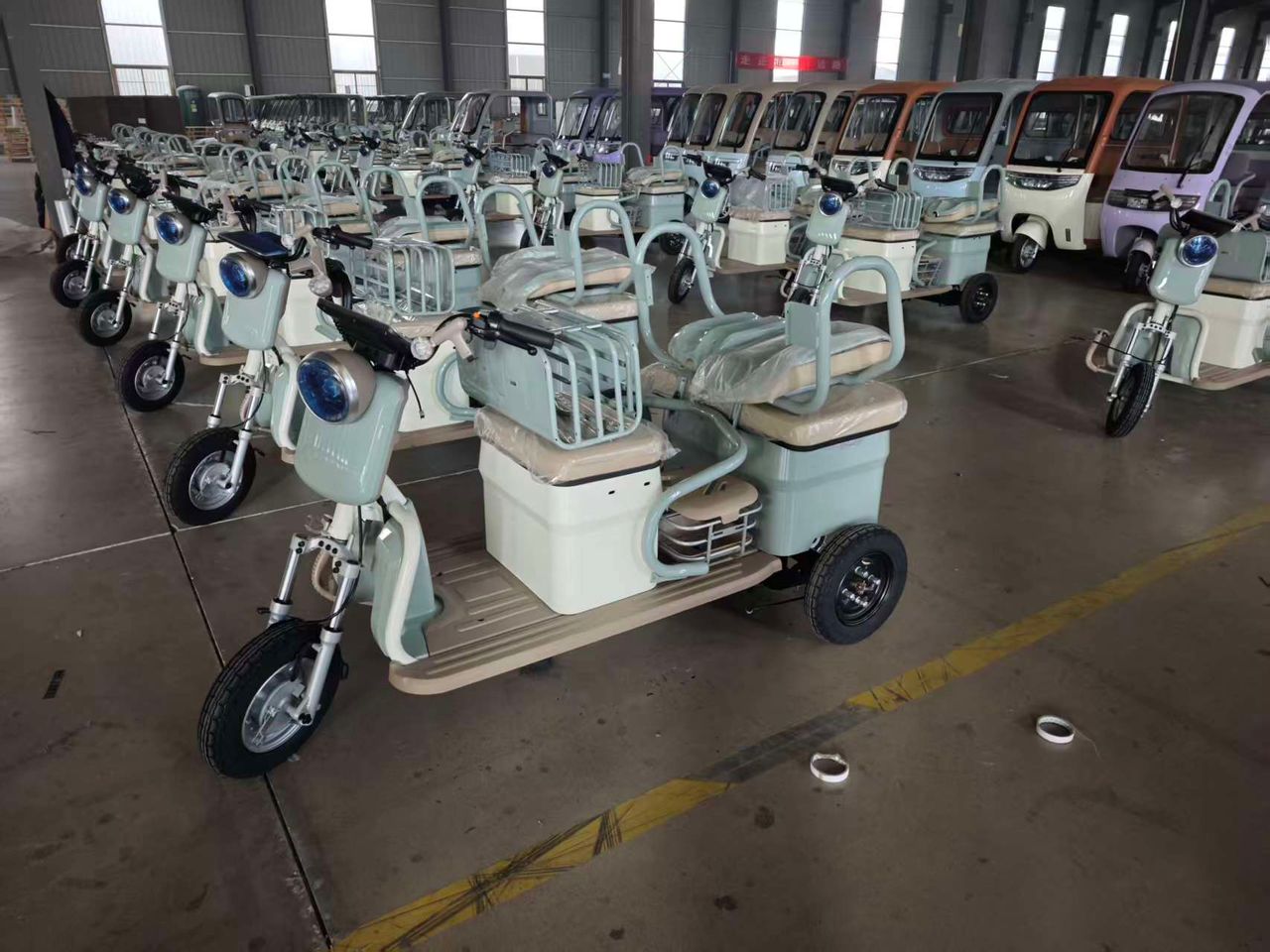 Junheng electri tricycles factory display